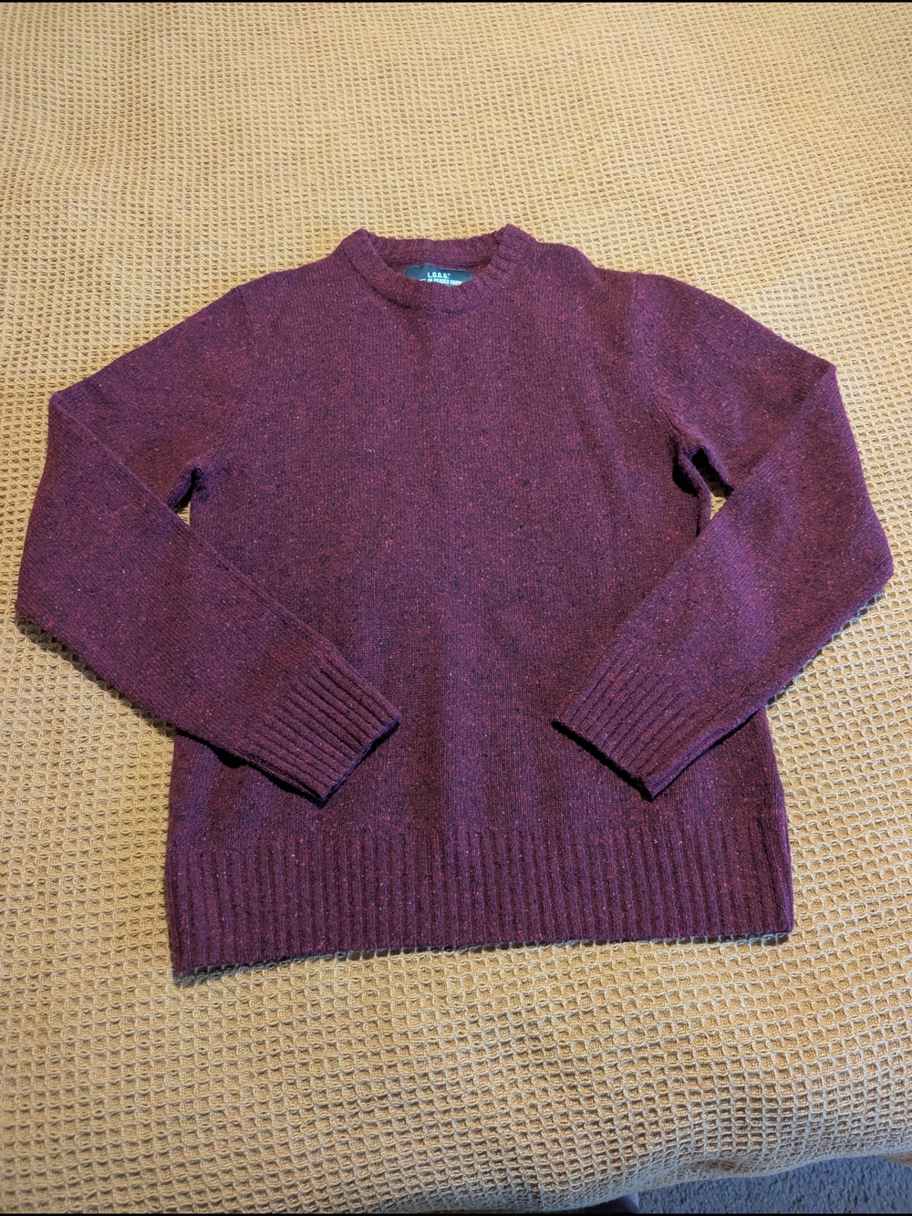 Classic Crewneck Sweater, M